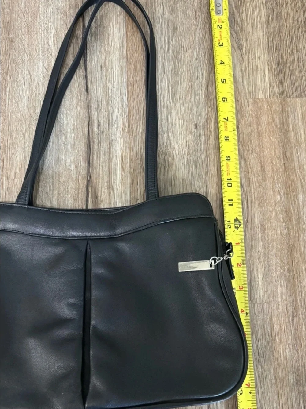 Vintage Classic Black Leather Shoulder Bag
